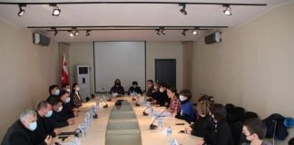 გოგი მეშველიანი ბოლნისის მუნიციპალიტეტის მერთან ერთად ანსამბლ „ბოლნელის“ წევრებს შეხვდა