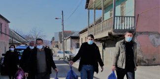 ბოლნისის მუნიციპალიტეტის საკრებულოს ფრაქცია „ქართული ოცნების” ინიციატივით მრავალშვილიან ოჯახებს საახალწლო ნობათი გადაეცა