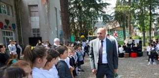 UNICEF-ის წარმომადგენელი საქართველოში , ღასან ხალილი ბოლნისის სასულიერო სკოლას სტუმრობდა