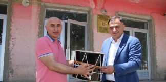 სოფელ ნახიდურის საჯარო სკოლას საჩუქრად მუსიკალური საკრავები გადაეცა