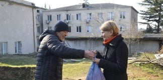 კომუნალური მეურნეობის სამსახურის თანამშრომლებს საახალწლო ნობათები გადაეცათ