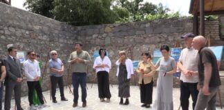 ლევან ქუქჩიშვილის მარანში ქართველ და აზერბაიჯანელ მხატვართა ნამუშევრების ერთობლივი გამოფენა მოეწყო