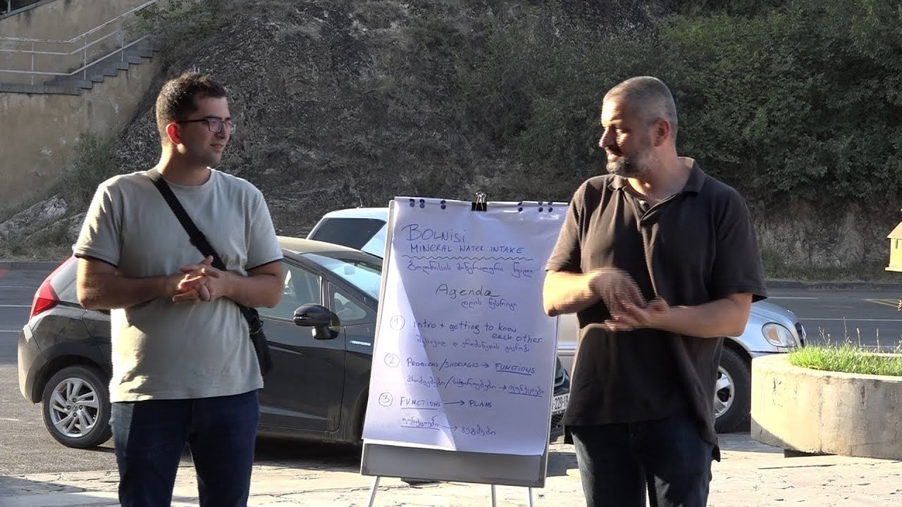 რაჭისუბანში,მინერალური წყლის მიმდებარე ტერიტორიის ერთობლივი დაგეგმარებისთვის ადგილობრივებთან შეხვედრა გაიმართა