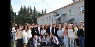 ბოლნისის მუნიციპალიტეტის მერიამ ქალაქ ბოლნისის N5 საჯარო სკოლას საჩუქრად ინტერაქტიული დაფა გადასცა