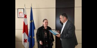 Mzia Qaprindaşvili “Gürcüstanın əməkdar müəllimi” adına layiq görülüb