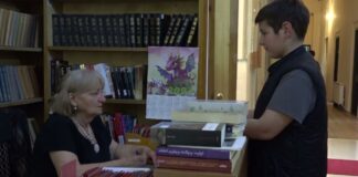 ბიბლიოთეკარის პროფესია, რომელიც წიგნსა და მკითხველს შორის უწყვეტი რგოლია