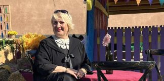 შვილები ღვთის საჩუქარია, ბედნიერებაა გეწოდოს მრავალშვილიანი დედა ნინო შაკიაშვილი