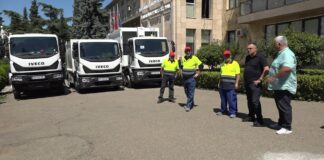 Yeni zibil maşınları istifadəyə verilib