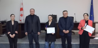 2022-23 სასწავლო წლის, წარჩინებულ კურსდამთავრებულებს მედლები და დიპლომები გადაეცათ