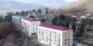 ბოლნისში კორპუსების სახურავები იცვლება