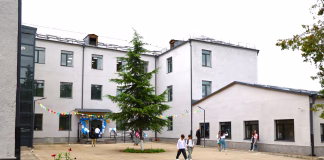 Bolnisi Bələdiyyəsinin Çapala Dövlət Məktəbinin şagirdləri təhsillərini yenilənmiş tədris mühitində davam etdirəcəklər