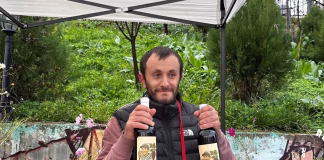 „ბოლნისელი ბიჭი, რომელიც ღვინის თითოეული ბოთლით, საკუთარ ისტორიას გვიყვება“